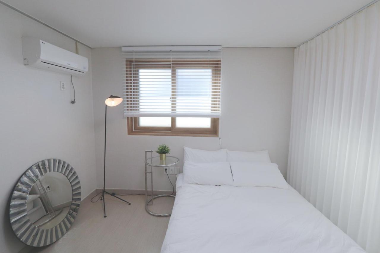 Appartamento Lovely House Hongdae Seul Esterno foto